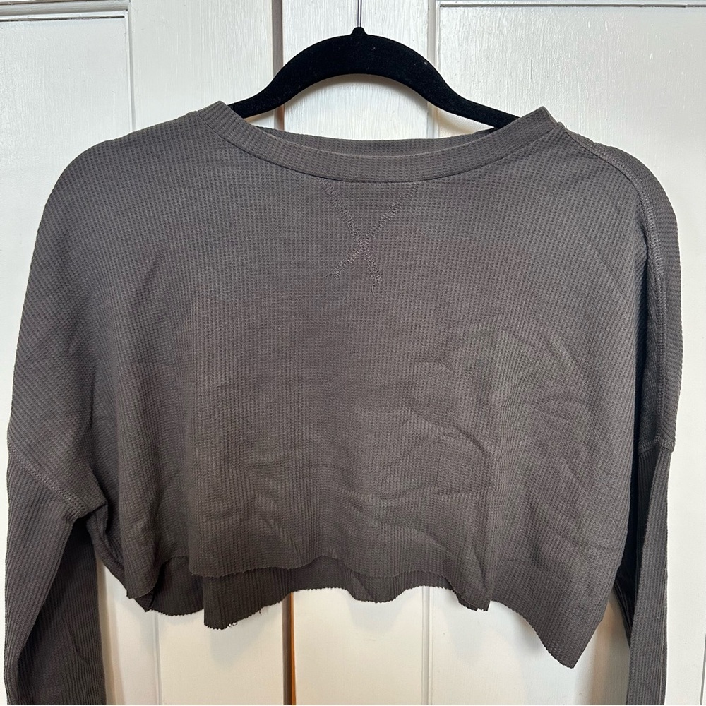 TOPSHOP Charcoal Waffle Henley Crew Neck Crop Top, Size 6 - Picture 3 of 9
